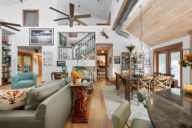 213 OAK AVENUE, Anna Maria, FL 34216