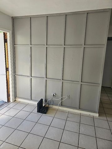 2505 W 67th Place 2227, Hialeah, FL 33016