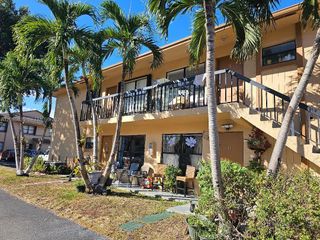 2505 W 67th Place 2227, Hialeah, FL 33016