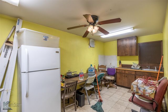 2842 S 14th Street, Abilene, TX 79605