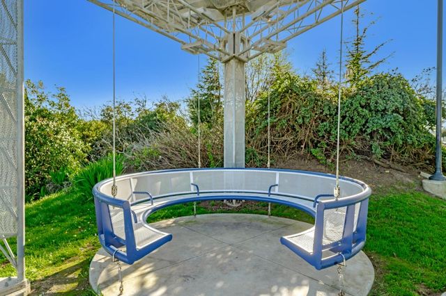 501 Hudson Avenue 304, San Francisco, CA 94124