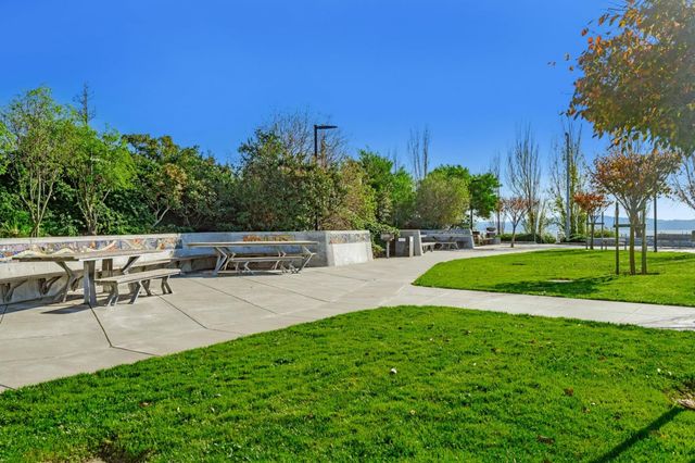 501 Hudson Avenue 304, San Francisco, CA 94124