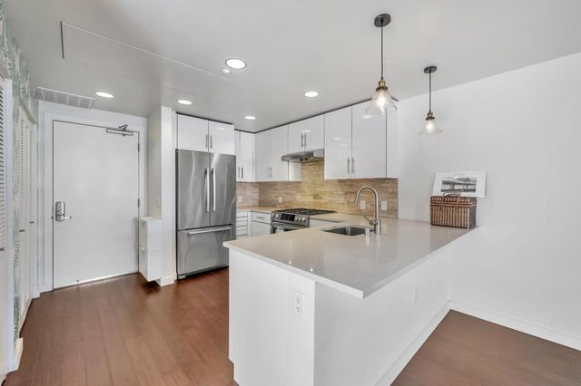 501 Hudson Avenue 304, San Francisco, CA 94124