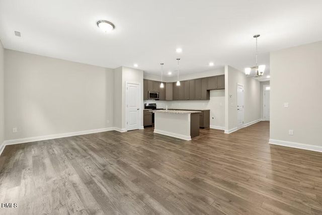 542 Eversden Drive, Zebulon, NC 27597