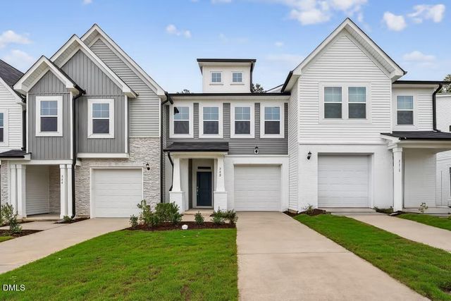 542 Eversden Drive, Zebulon, NC 27597