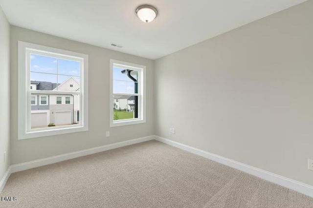 542 Eversden Drive, Zebulon, NC 27597