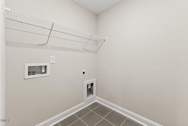 542 Eversden Drive, Zebulon, NC 27597