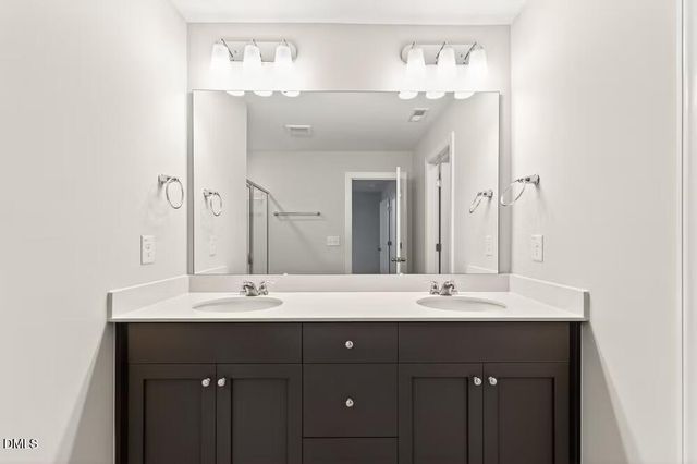 542 Eversden Drive, Zebulon, NC 27597