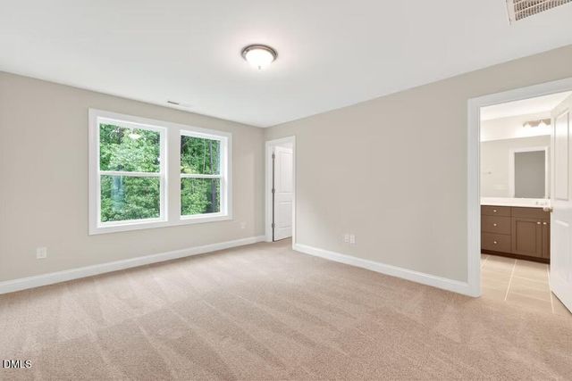 542 Eversden Drive, Zebulon, NC 27597