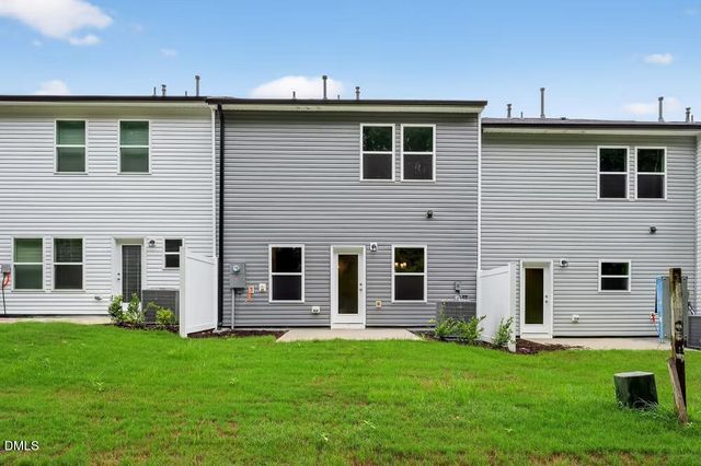 542 Eversden Drive, Zebulon, NC 27597