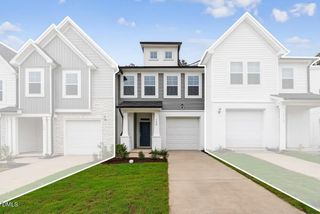 542 Eversden Drive, Zebulon, NC 27597