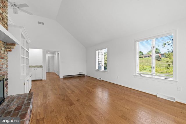 14110 GREENCROFT LN, Cockeysville, MD 21030