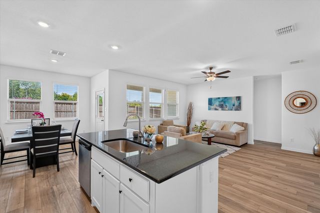 1432 Reunion Drive, Crandall, TX 75114