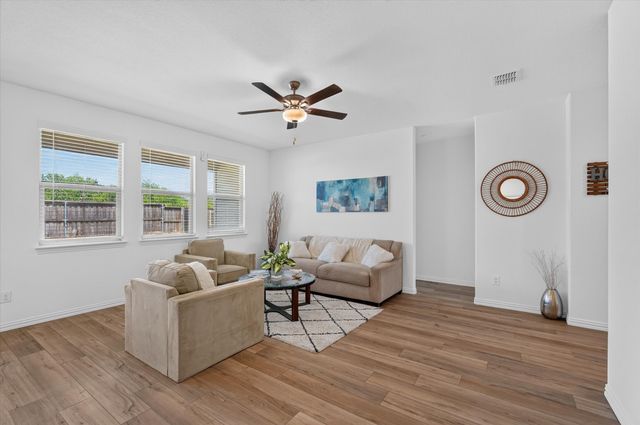 1432 Reunion Drive, Crandall, TX 75114