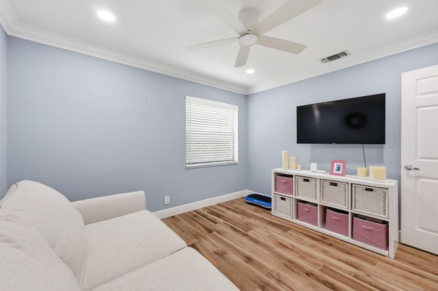 6175 Celadon Circle, West Palm Beach, FL 33418