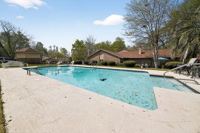 4200 Bridgecrest Drive, Phenix City, AL 36867