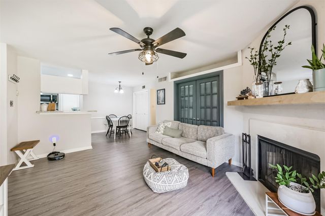 2121 Hepburn Street 612, Houston, TX 77054