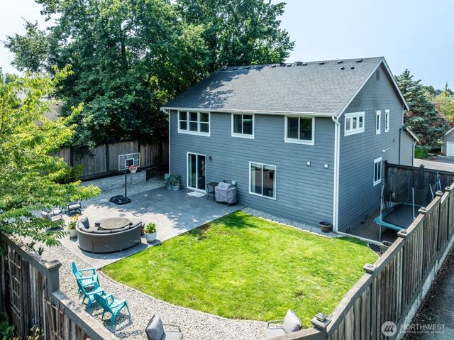 2209 Crystal Springs Road W, University Place, WA 98466