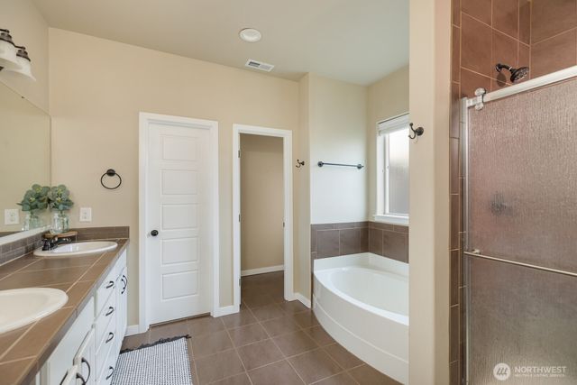 2209 Crystal Springs Road W, University Place, WA 98466