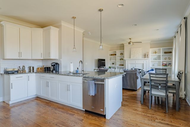 1003 51st Ave, N, Nashville, TN 37209