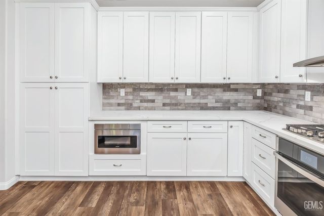 2016 Snowdrop Drive, Bakersfield, CA 93311