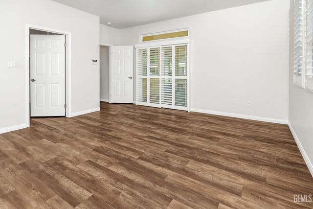 2016 Snowdrop Drive, Bakersfield, CA 93311