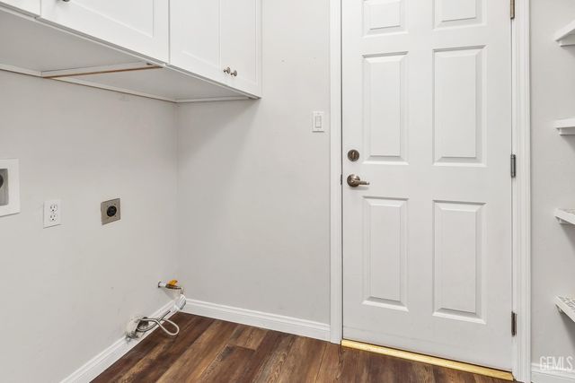 2016 Snowdrop Drive, Bakersfield, CA 93311