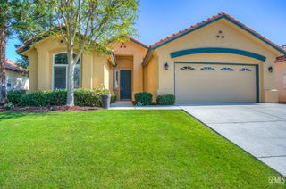 2016 Snowdrop Drive, Bakersfield, CA 93311