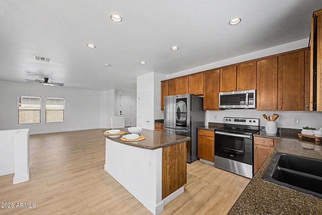 25534 W BURGESS Lane, Buckeye, AZ 85326