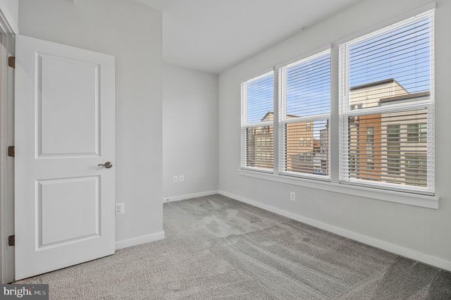 2510 EMERALD BRANCH DR, Hyattsville, MD 20782