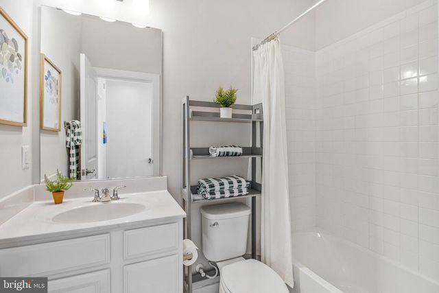 2510 EMERALD BRANCH DR, Hyattsville, MD 20782