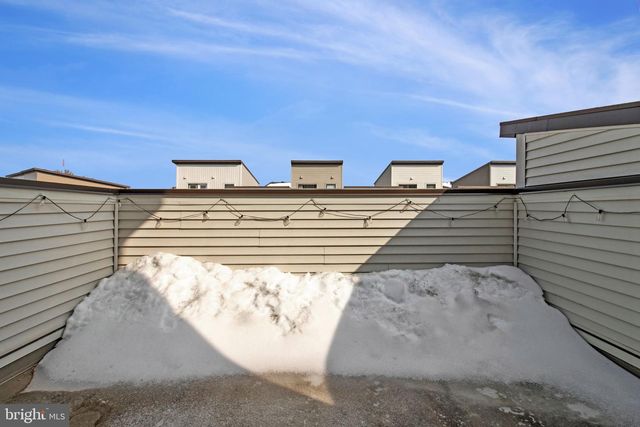 2510 EMERALD BRANCH DR, Hyattsville, MD 20782