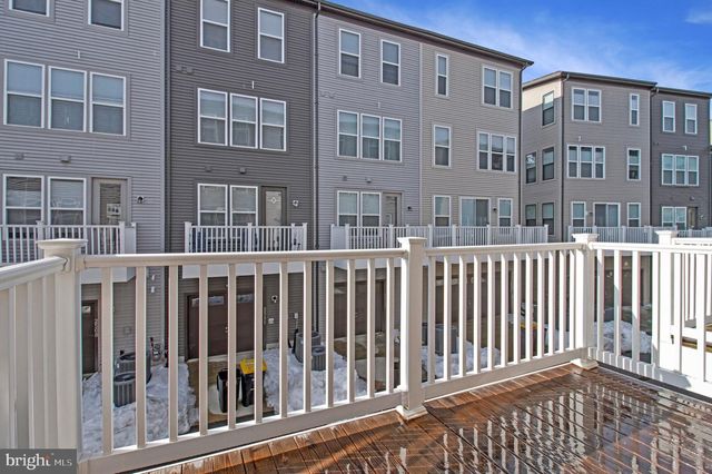 2510 EMERALD BRANCH DR, Hyattsville, MD 20782