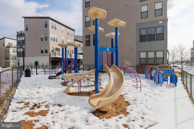 2510 EMERALD BRANCH DR, Hyattsville, MD 20782