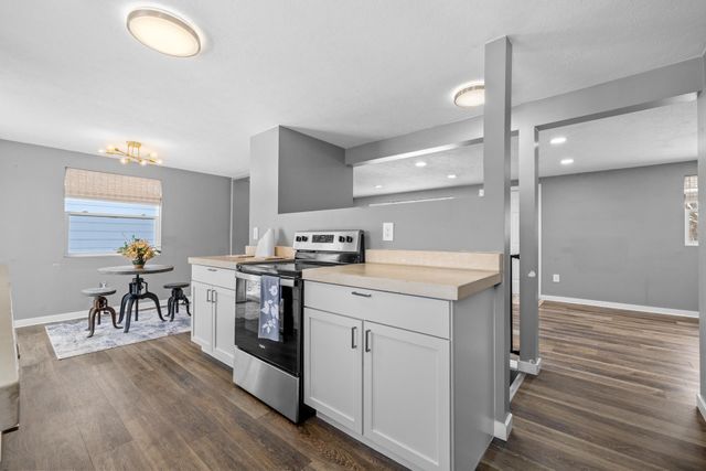 1908 9th Ave W, Williston, ND 58801