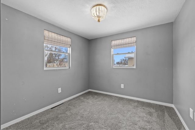 1908 9th Ave W, Williston, ND 58801