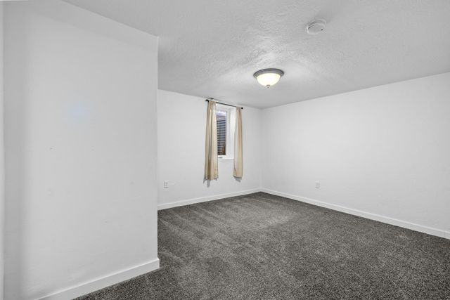 1908 9th Ave W, Williston, ND 58801