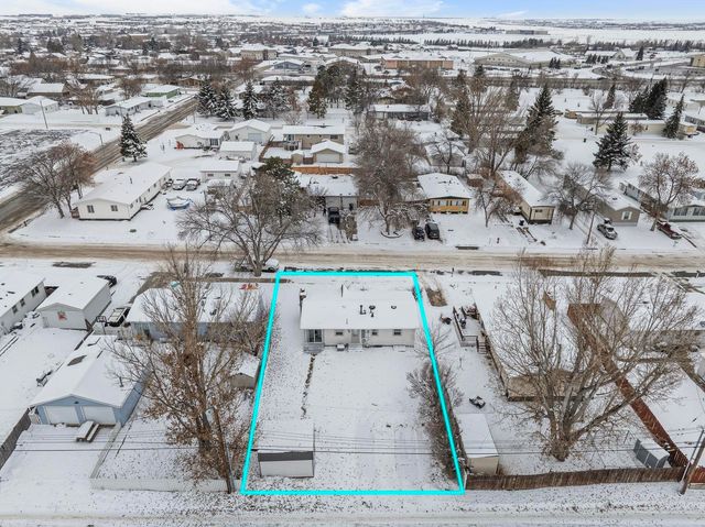 1908 9th Ave W, Williston, ND 58801