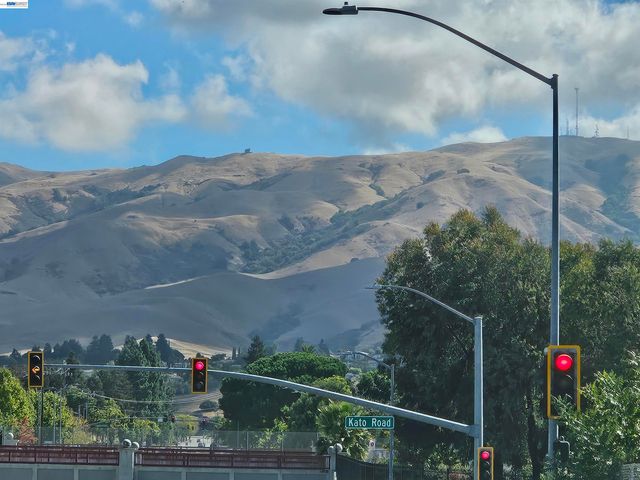 247 E Warren Cmn, Fremont, CA 94539