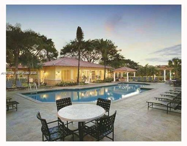 10717 Cleary Blvd 303, Plantation, FL 33324