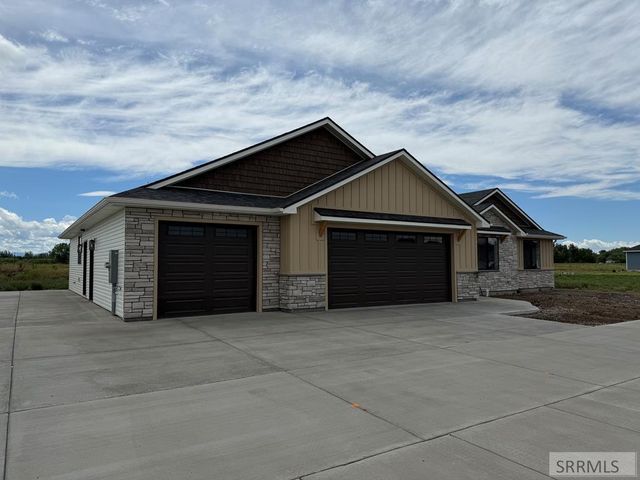 1126 Castle Pines Road, Rexburg, ID 83440
