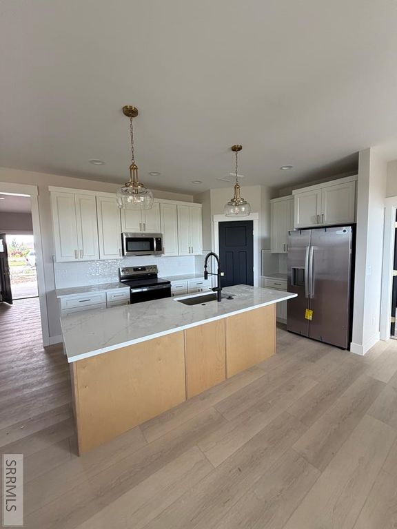 Image 5 of property listing at 1126 Castle Pines Road, Rexburg, ID 83440