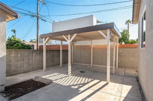 3630 W 61st, Los Angeles, CA 90043