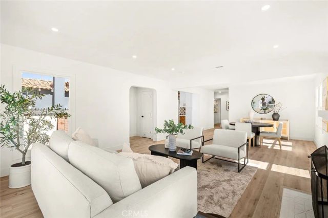 3630 W 61st, Los Angeles, CA 90043