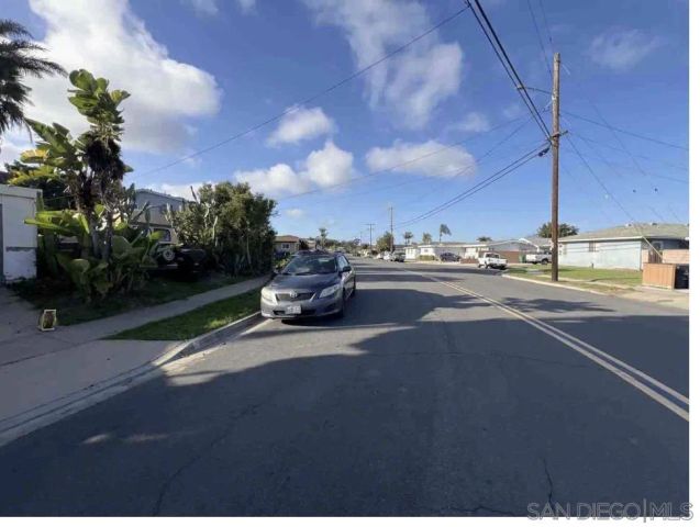 2192 Finch Ln., San Diego, CA 92123