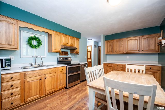 415 RIDGECREST Drive, Washington, IL 61571