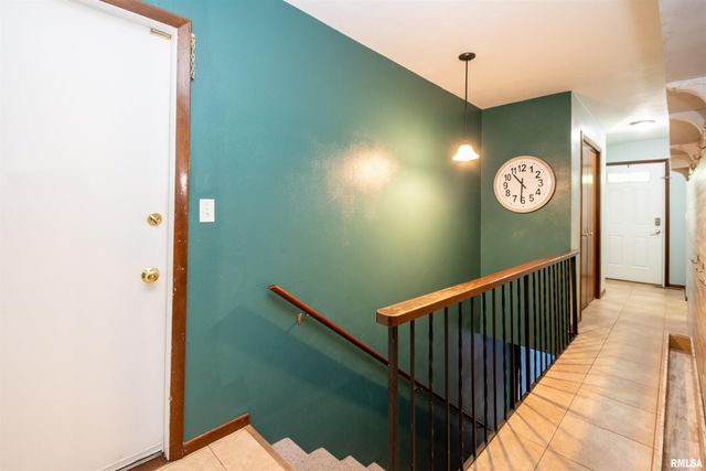 415 RIDGECREST Drive, Washington, IL 61571