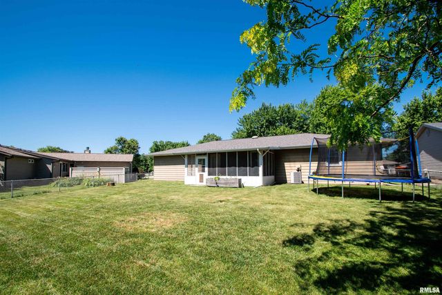415 RIDGECREST Drive, Washington, IL 61571