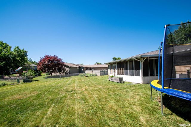 415 RIDGECREST Drive, Washington, IL 61571