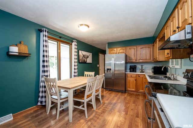 415 RIDGECREST Drive, Washington, IL 61571